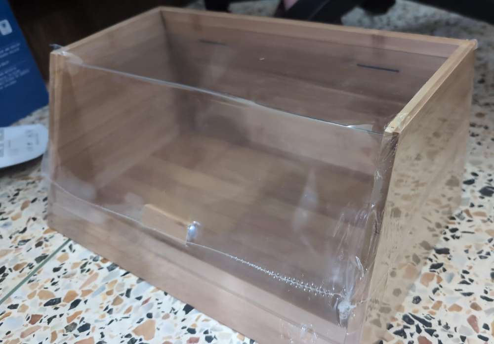 WOODEN BREAD BOX