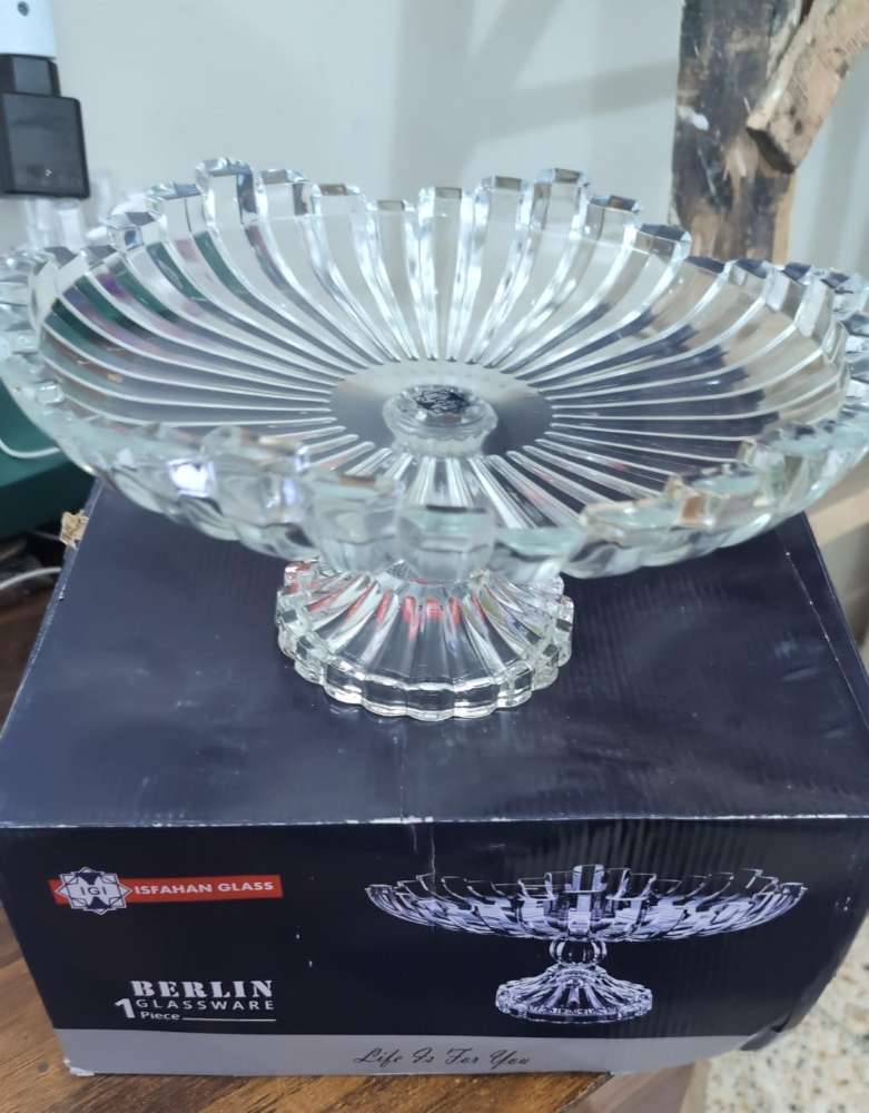 1 PCS BERLIN GLASS CAKE DISH