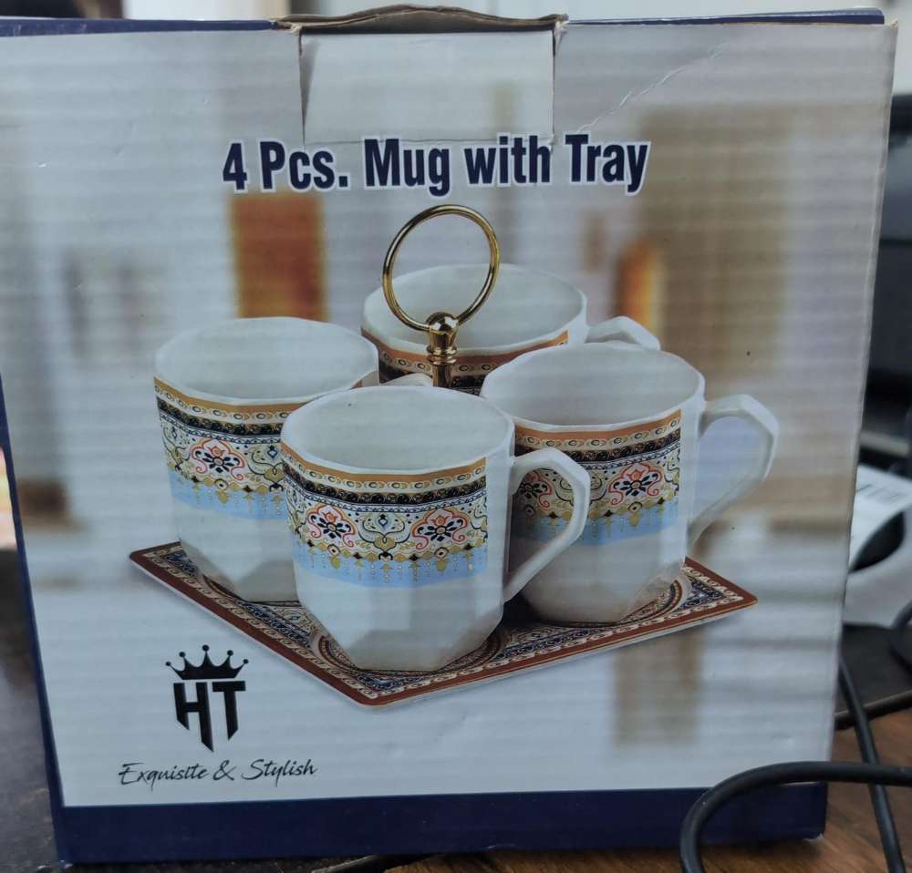 4 PCS MUG SET WITH TRAY