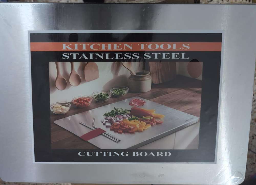 STAINLESS STEEL CUTTING BOARD MEDIUM